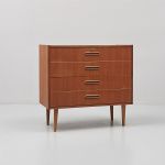 1121 1089 CHEST OF DRAWERS